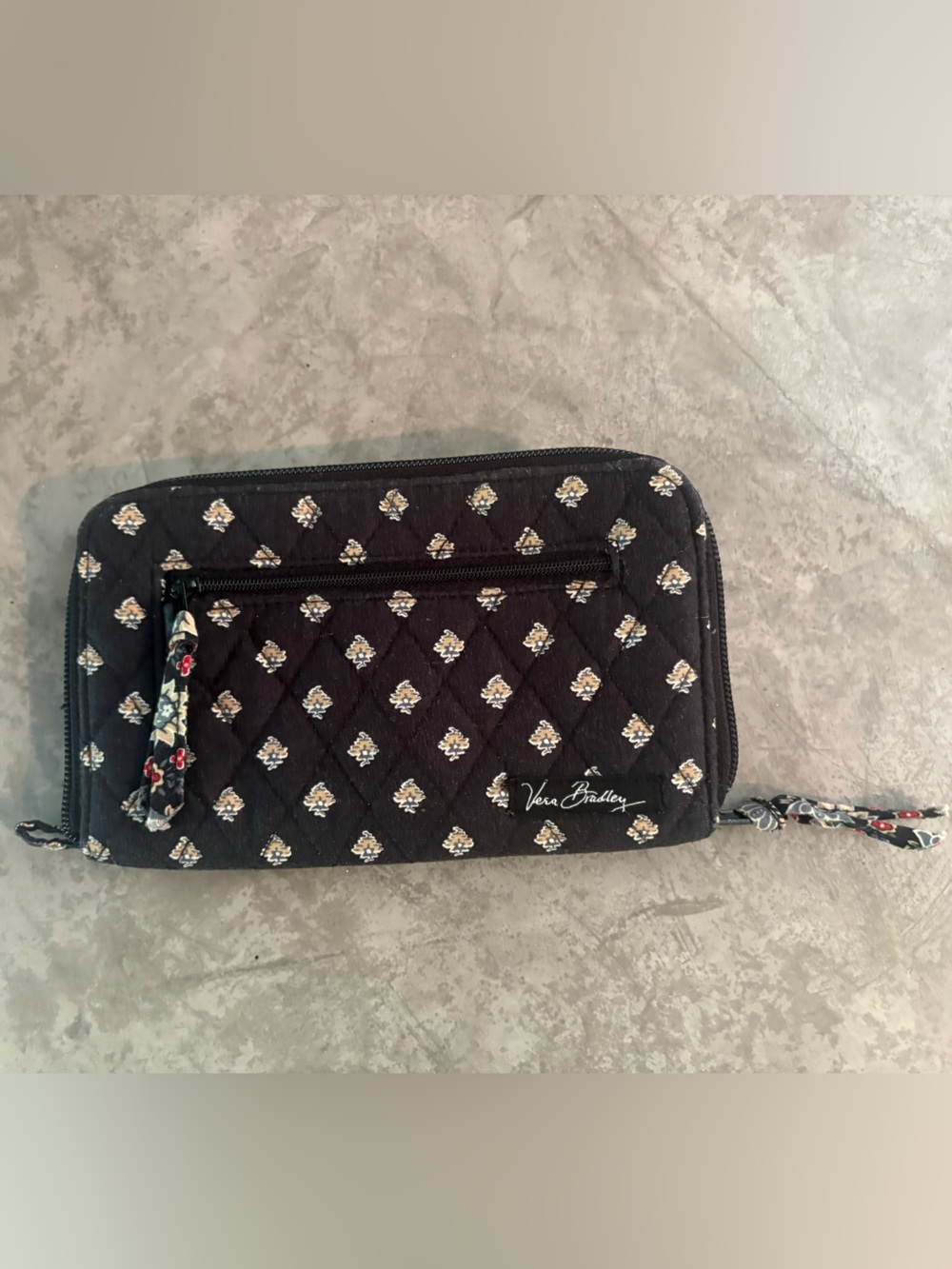 Vera Bradley retired classic black pattern double zipper wallet wristlet